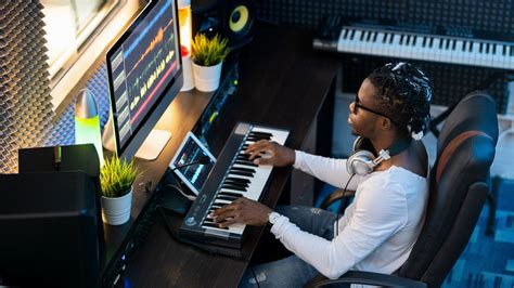 how to make music on a computer: exploring the art of digital composition